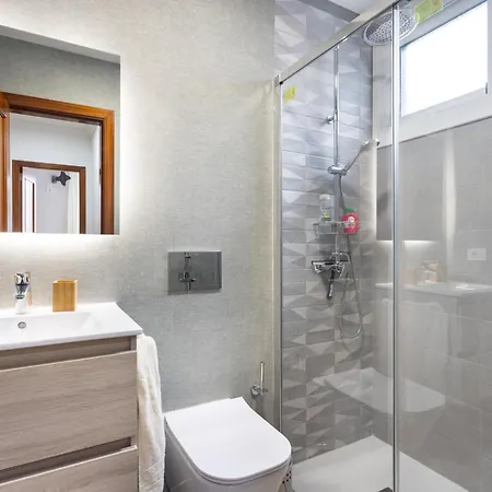 Ek Mateo Laguna Center