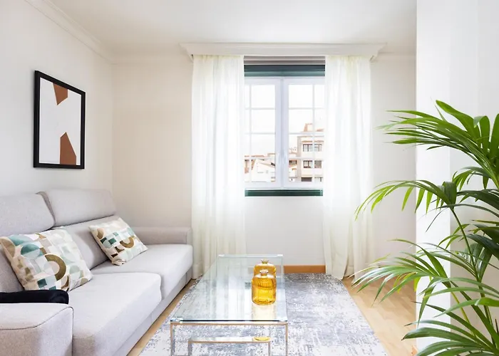 Ek Mateo Laguna Center